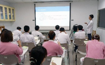 課前討論會議